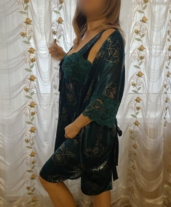 ✨ Мои услуги включают классический и эротический массаж, стриптиз, фетиш, легкое доминирование. В моей коллекции есть уникальные костюмы и игрушки, чтобы разнообразить наше время вместе.
🌹 Отзывы моих предыдущих клиентов говорят о моей привлекательности и таланте. Моя фотография 100% реальная и подтверждает мою красоту и женственность.
🏙️ Живу я в Москве, городе страсти и возможностей. Буду рада встретиться с тобой в моей уютной апартаменте или приехать к тебе.
💫 Гарантирую конфиденциальность, уважение и безопасность во время нашей встречи. Позволь себе окунуться в мир наслаждения под моим обаянием. Звони мне прямо сейчас, чтобы отправиться в незабываемое путешествие по нашим фантазиям! Диана